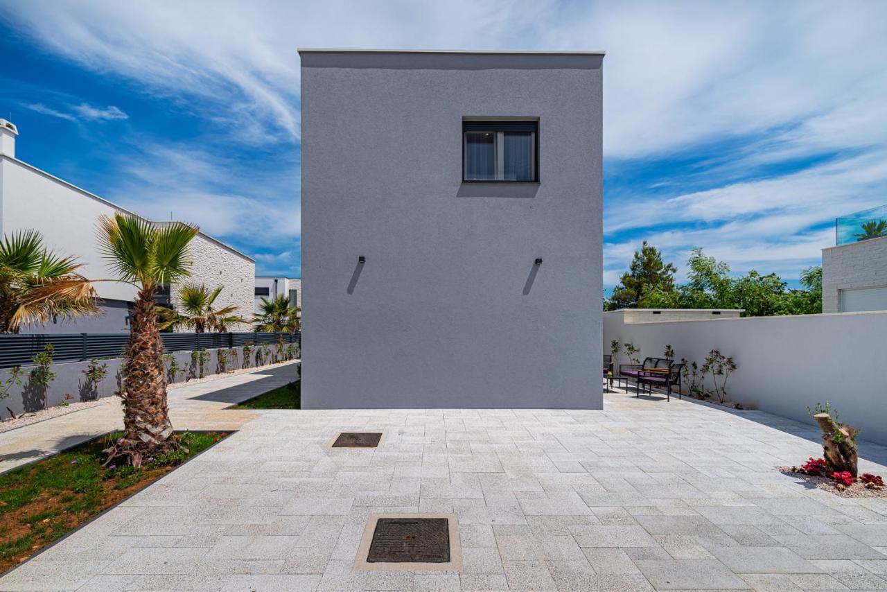 Villa Denis&Sabine Nin Exteriör bild